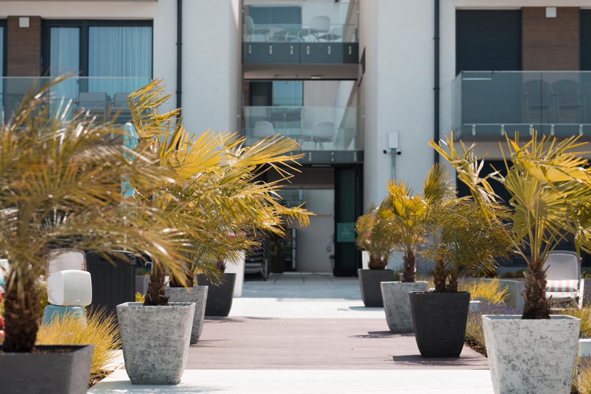 Sunset Resort - Lakeside Apartment Fonyod Exterior photo